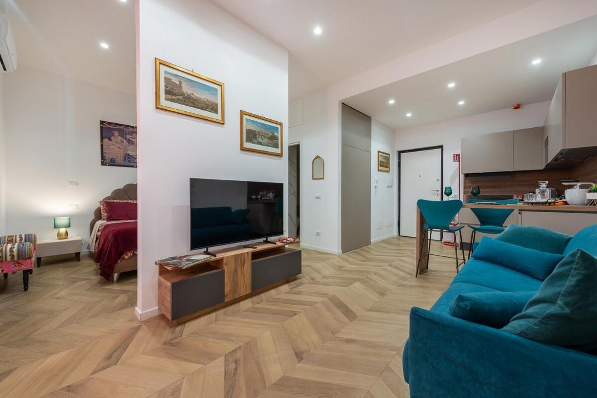 Vatican's Lion Suite - 5