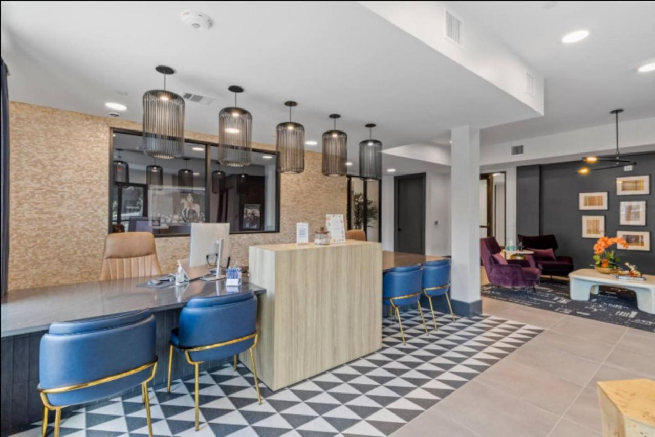 Modern King Suite Downtown Austin and Wi-Fi NEW - 5