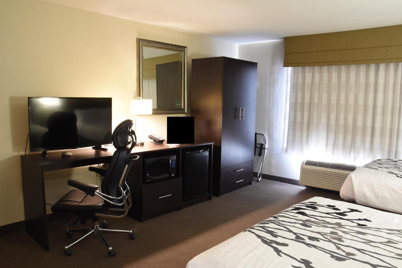 Sky Harbor Airport Inn — photo 14
