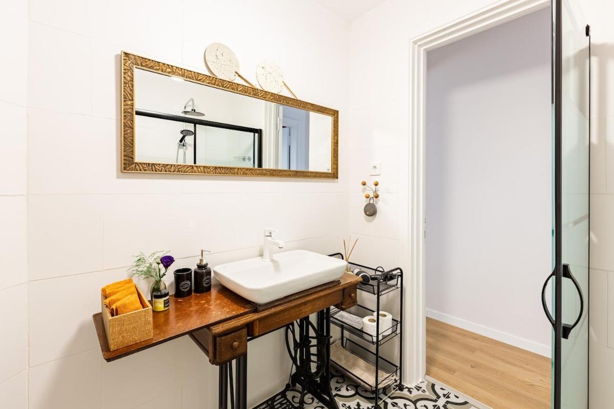 2BR Historical apartment 5 min to Taksim Sq - 3