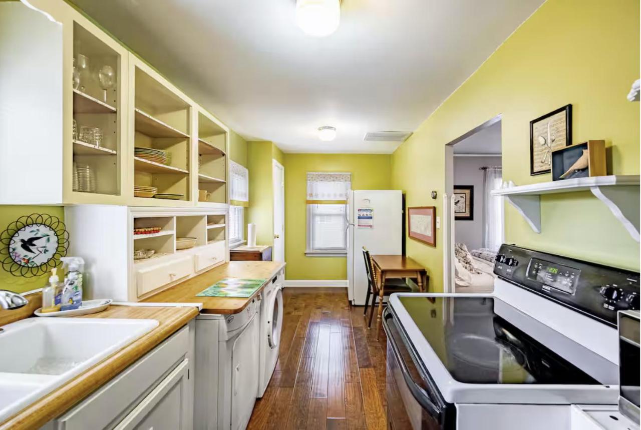 Peaceful Private Cottage, Walk to Park & 5 Mins to Downtown - 4