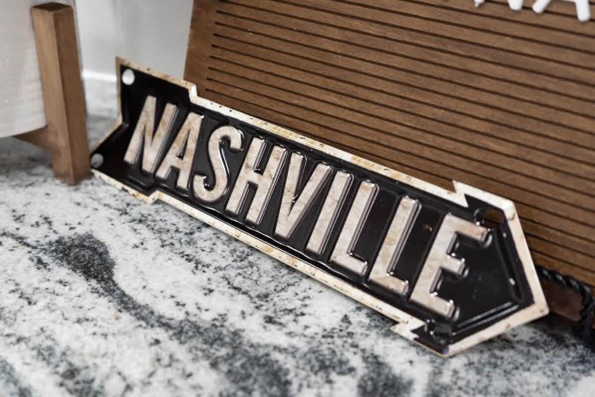 The Jack Daniels Suite by Stay Local Nashville - 3