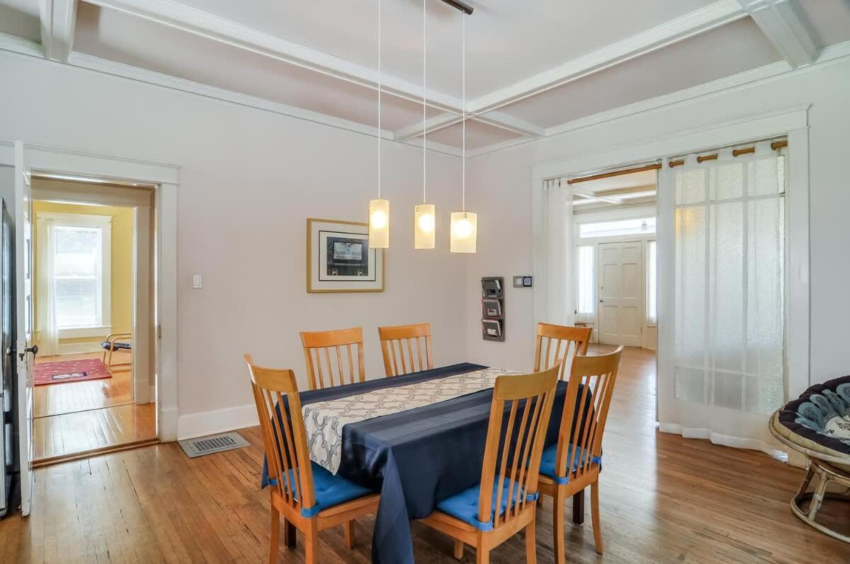 The Hummingbird Retreat by Stay Local Nashville - 3