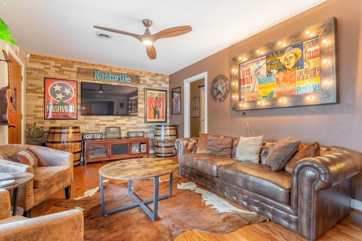 The Musicians Cottage by Stay Local Nashville - 2