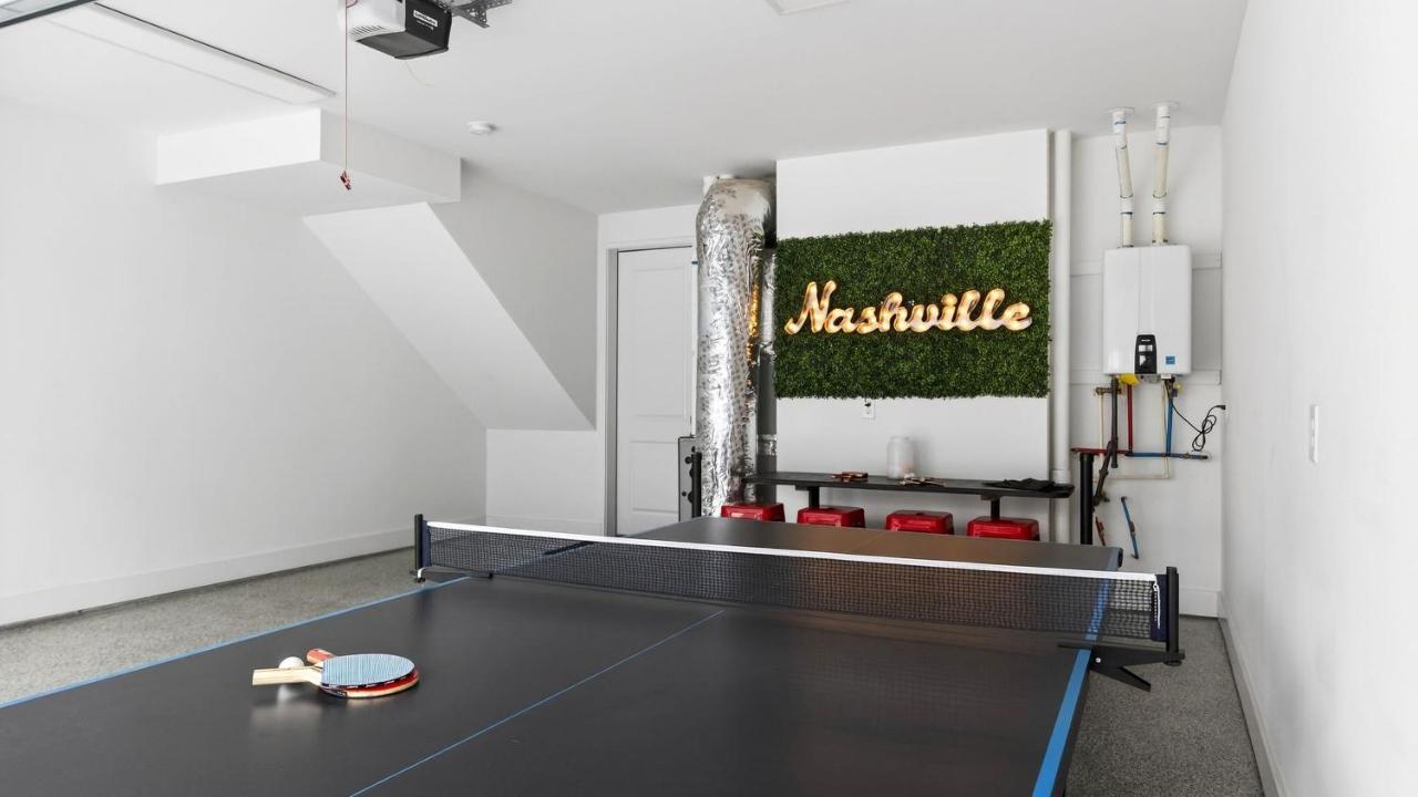 Dixieland Delight by AvantStay Rooftop Hot Tub Games Views Near Broadway - 5