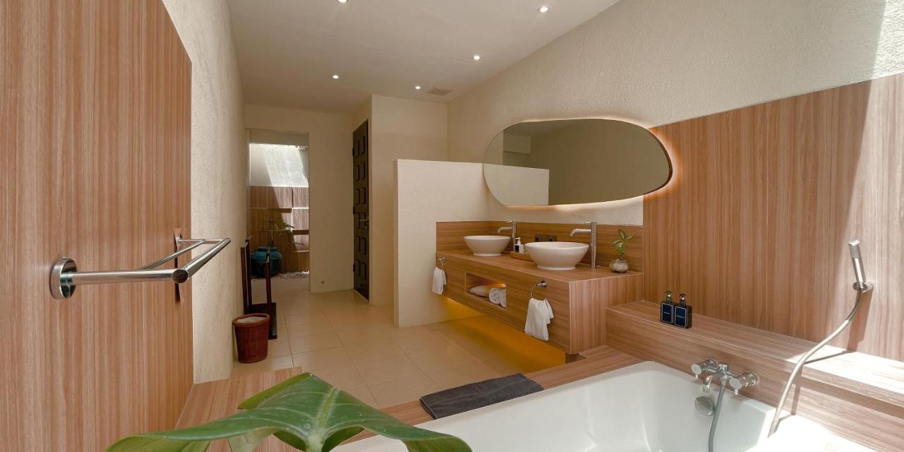 Aruni Bali Jimbaran Boutique Villa - 3