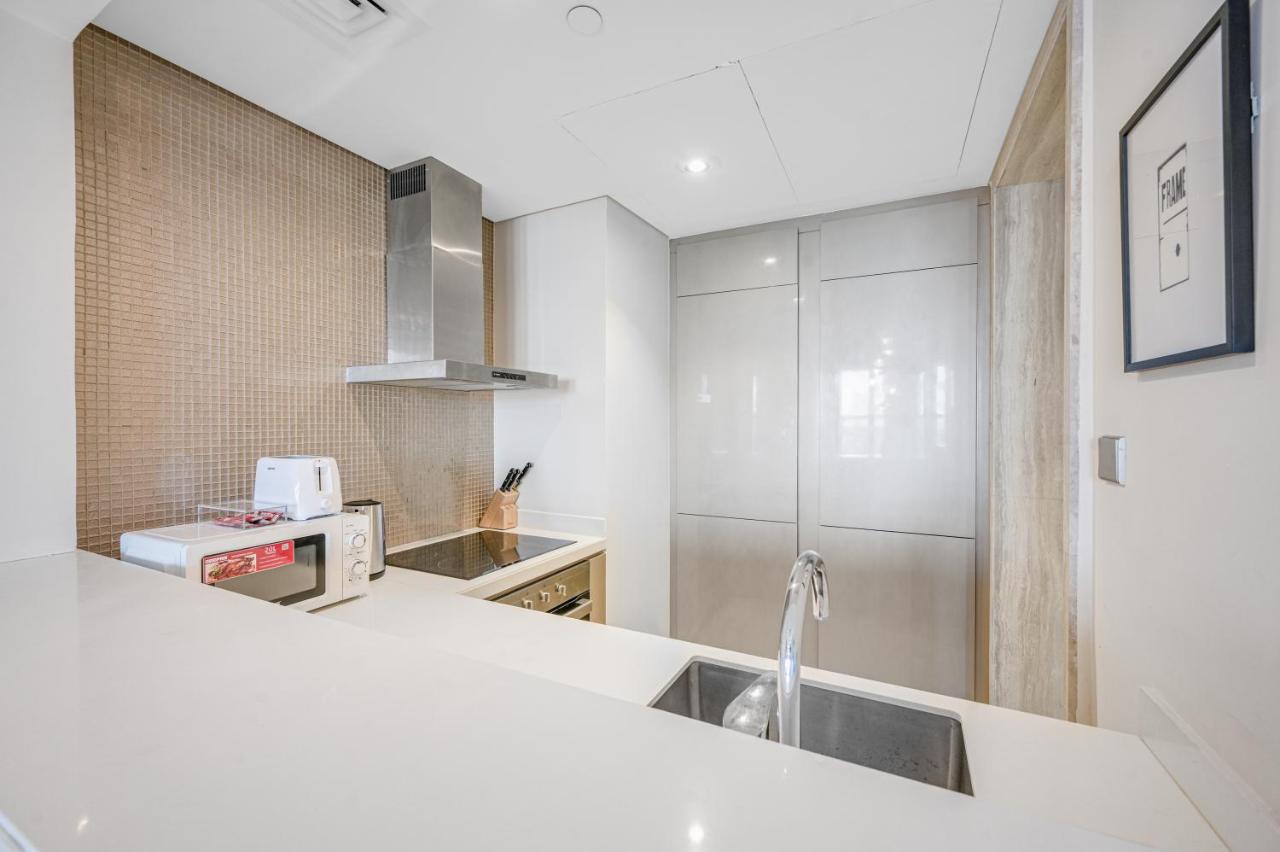 Amazing 1BR DAMAC Towers by Paramount - 3