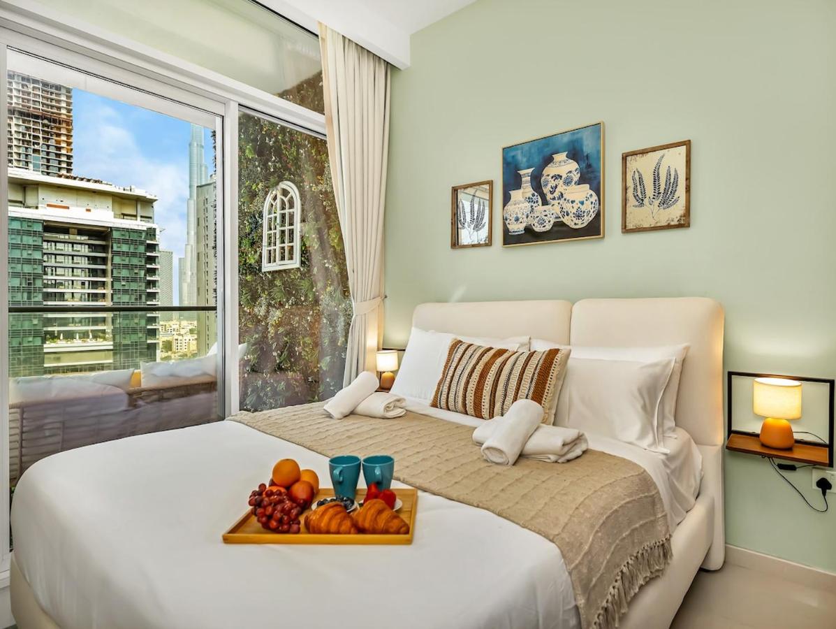 Modern 2BR with Full Burj Khalifa View - 2