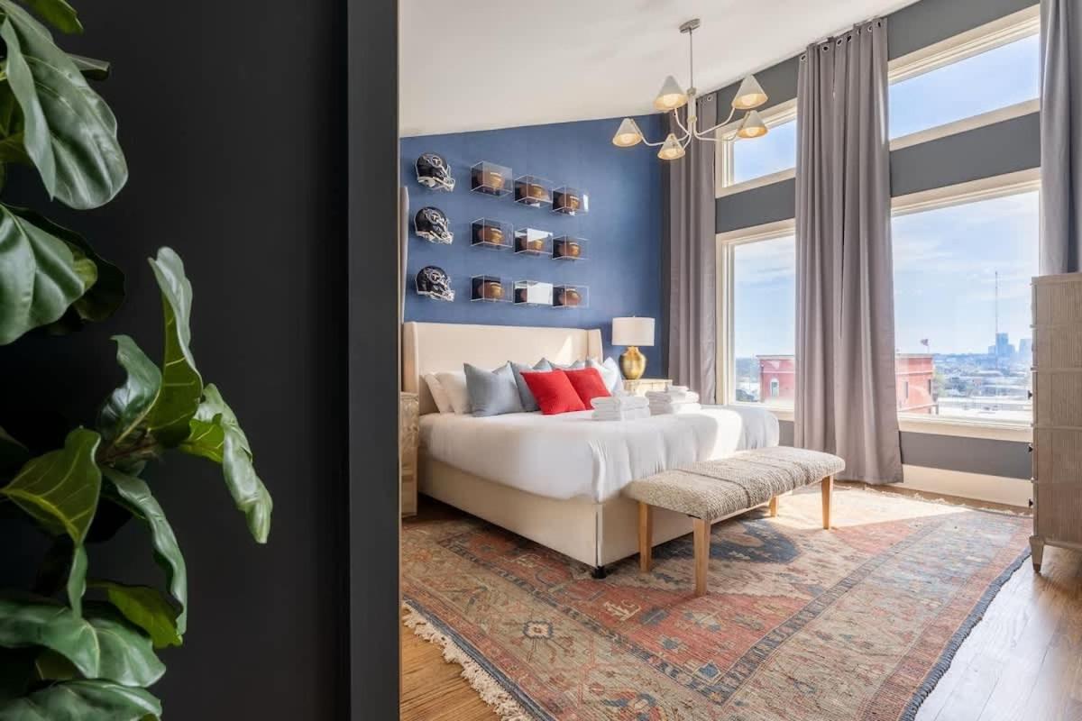 Bustling Broadway by Stay Local Nashville - 3