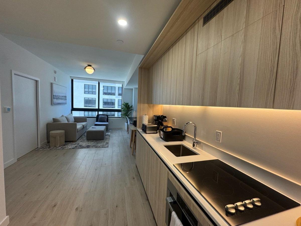 Luxury Condo at District 225 - Downtown Miami Prime Location - 3
