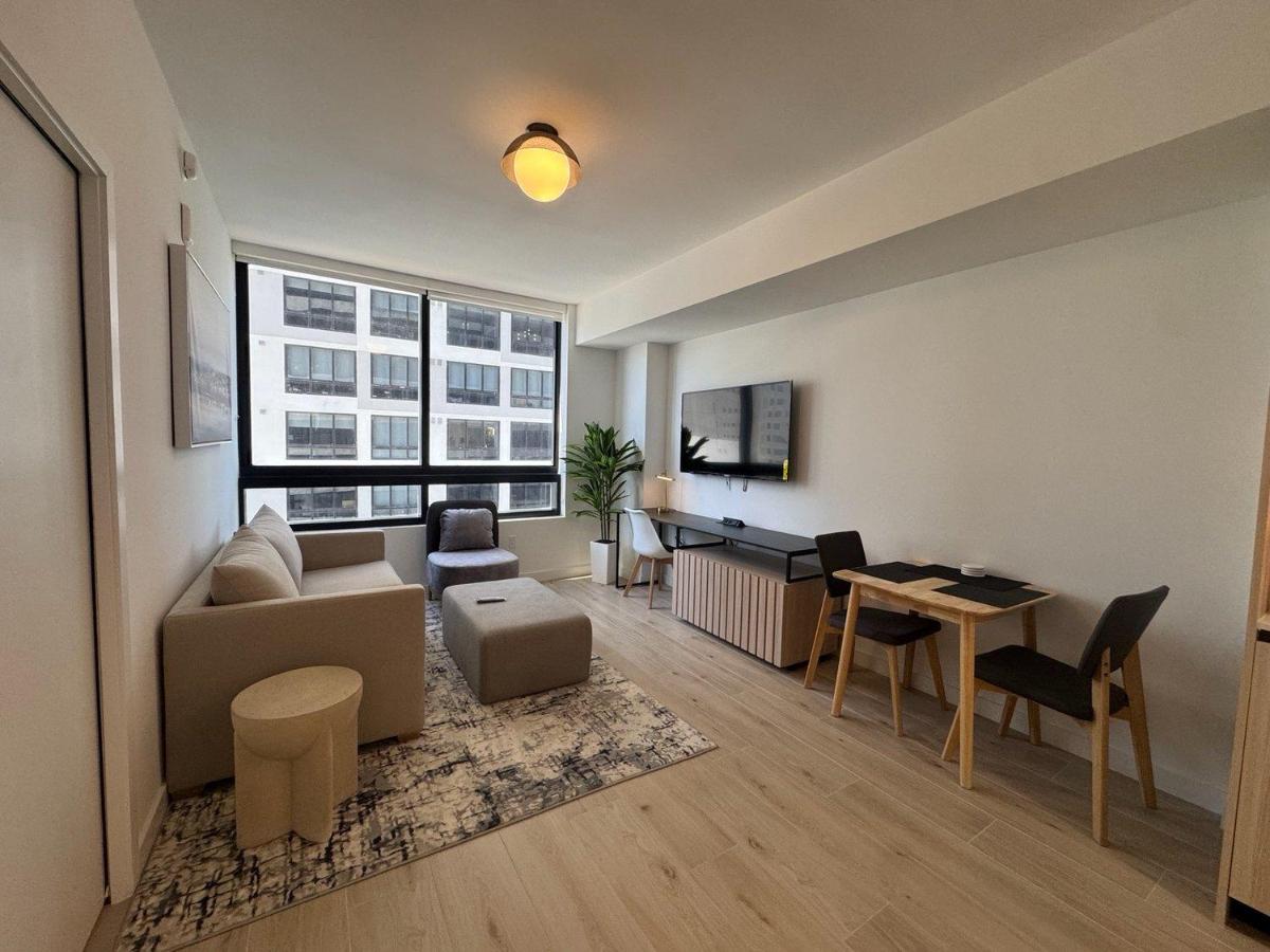 Luxury Condo at District 225 - Downtown Miami Prime Location