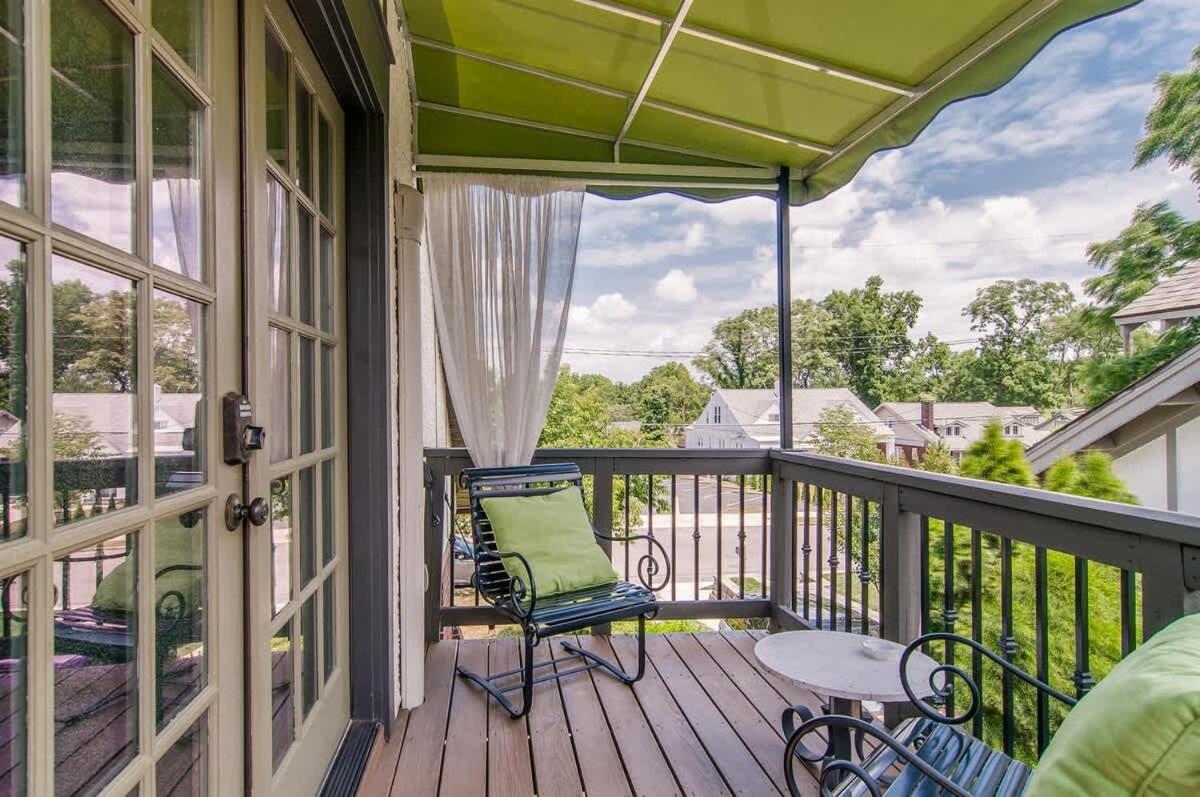 The Honey Bee Suite by Stay Local Nashville - 5