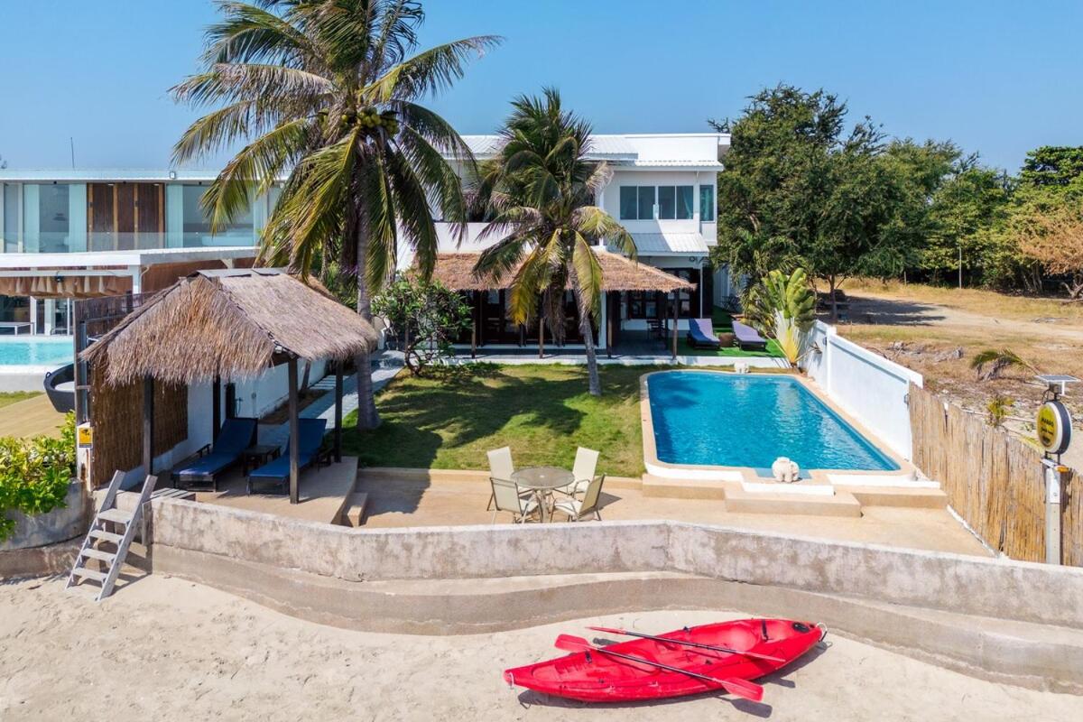 MaNao Beach house near Bangkok