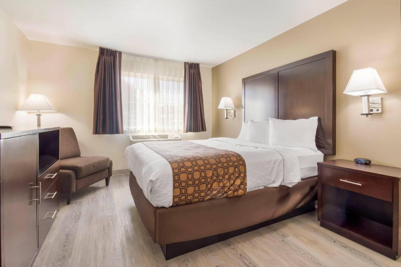 ENCORE CONTRACTOR LODGING — photo 17