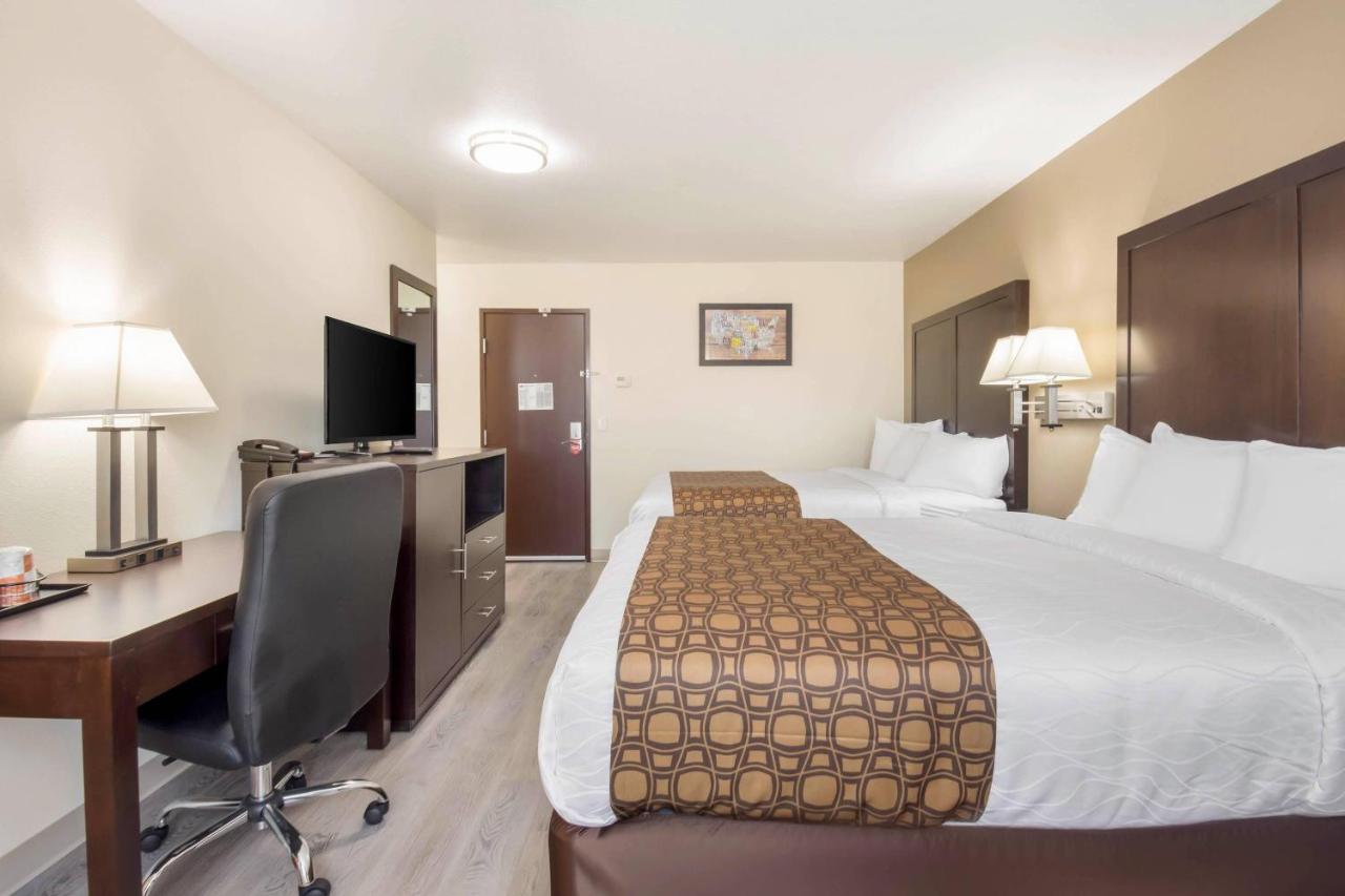 ENCORE CONTRACTOR LODGING — photo 21