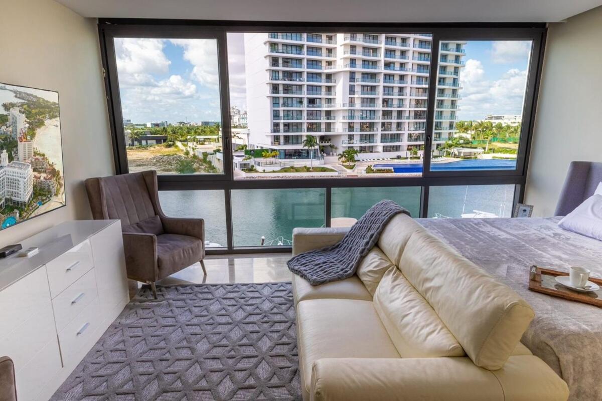 Luxury Waterfront Villa Puerto Cancun Marina - 4