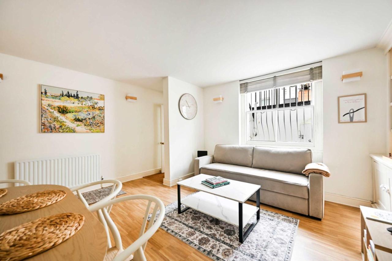 Chelsea Modern - Stylish Hideaway - 3