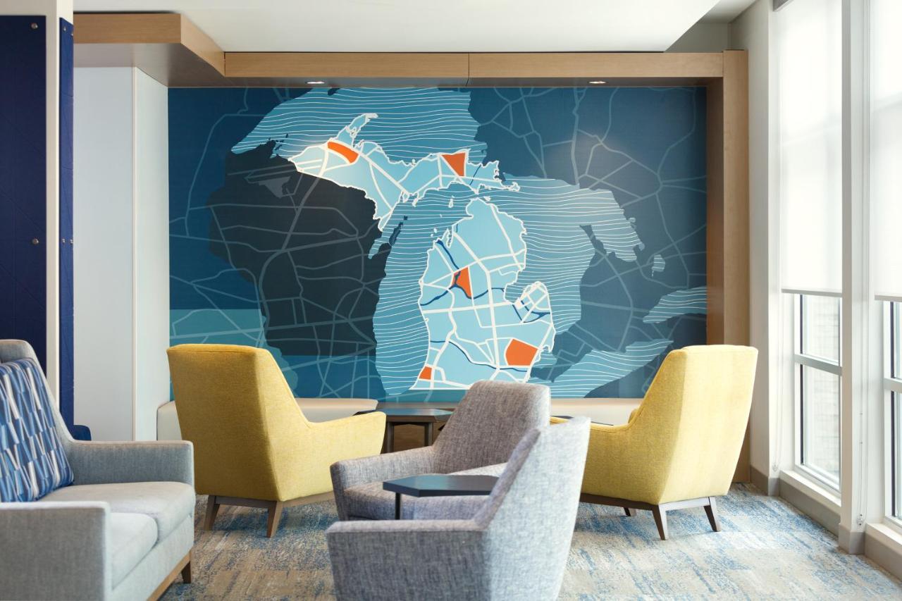 Holiday Inn Express & Suites Austin South by IHG - 4