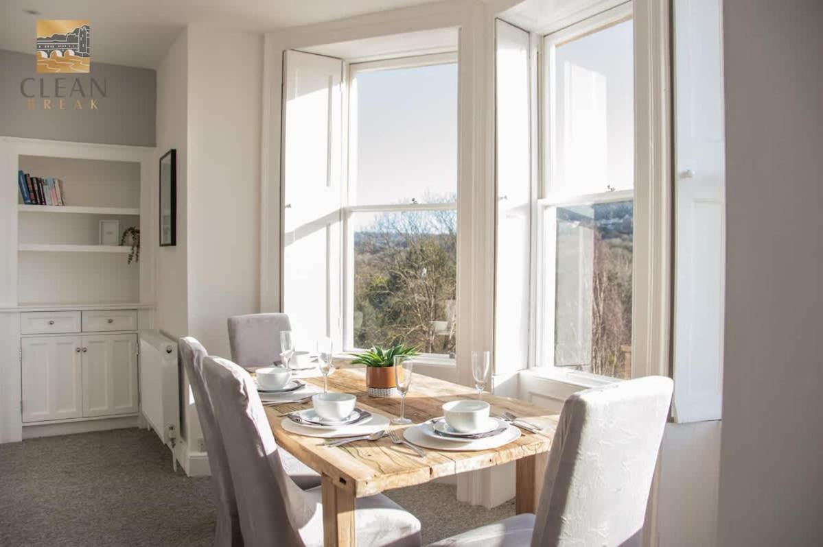 Elegant Top Floor Period Apartment with Parking