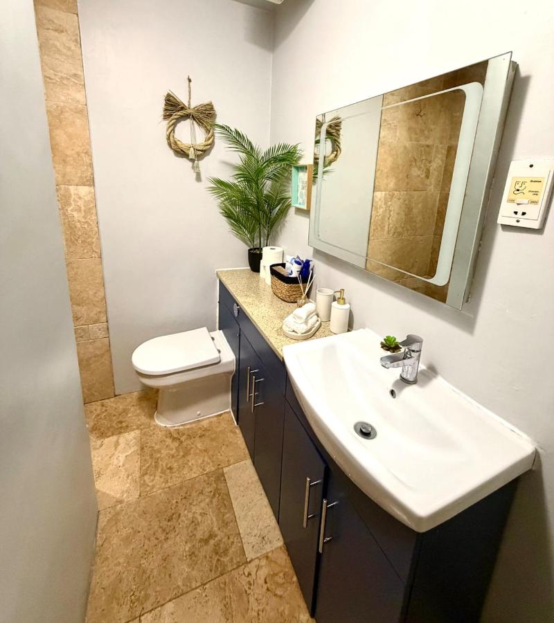 Free off street parking Georgian style Bath apartment - 4