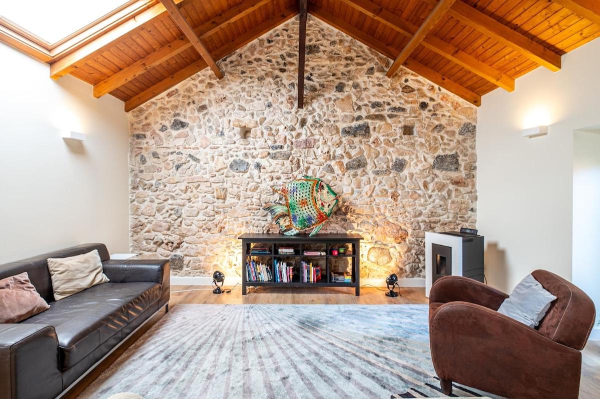 HomeySuite SeaHouse at the Beach