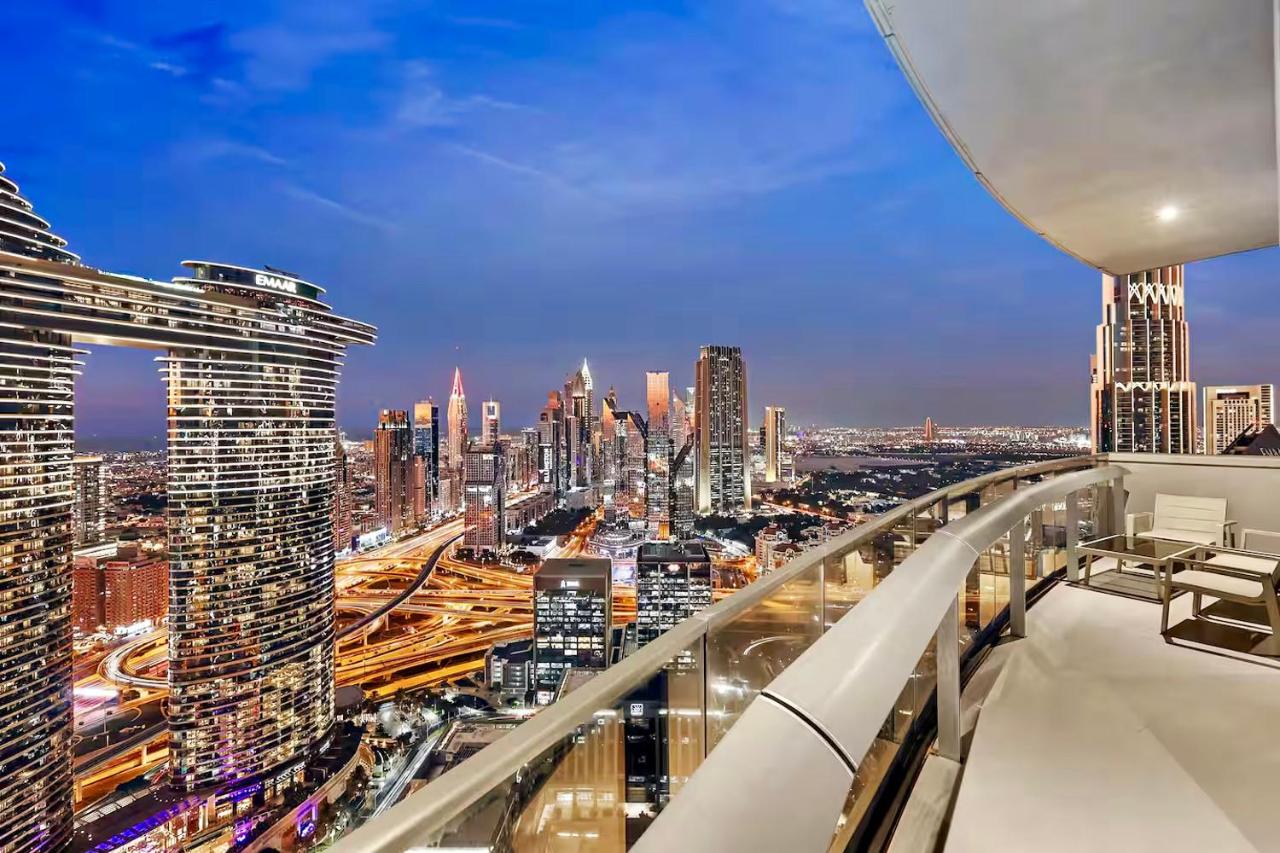 Luxury Burj Khalifa View Downtown Residence at Burj Vista Apartment