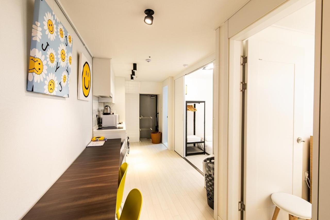 Modern Apt Near Seoul Station 3min I 20 off on long-term stay - 4