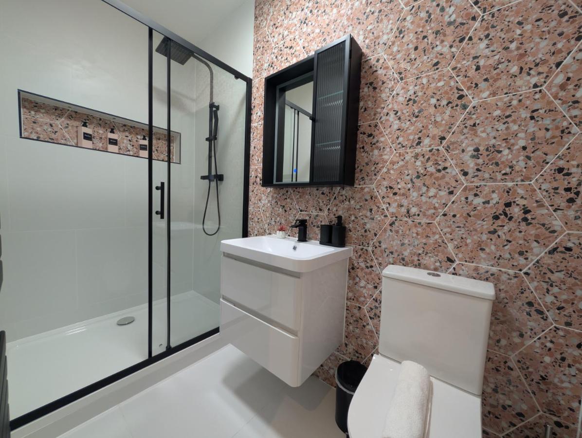 Luxury 2 bedroom Stay near Central London - 3