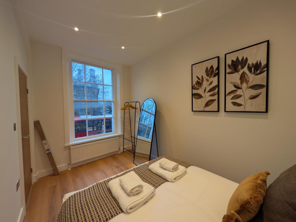 Luxury 2 bedroom Stay near Central London - 2