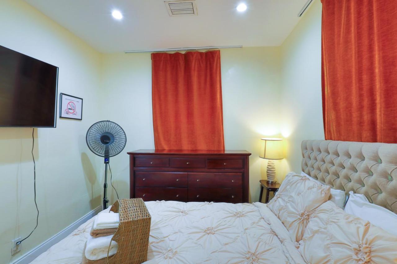 Artful 3BR Oasis in Little Haiti, Miami - 3