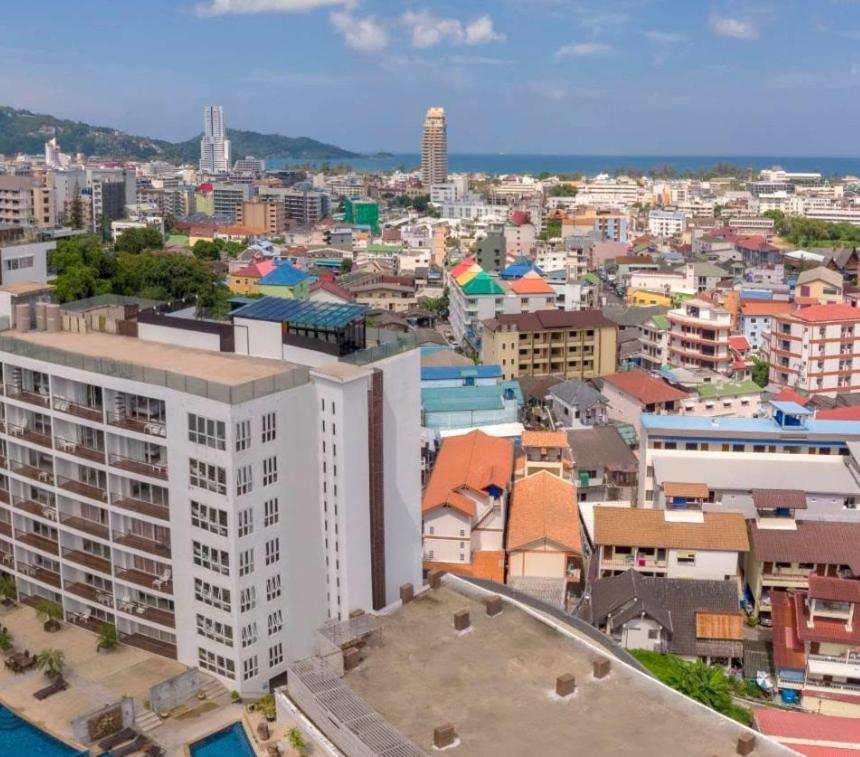 C257 Studio Seaview Near Beach Pool & Gym View