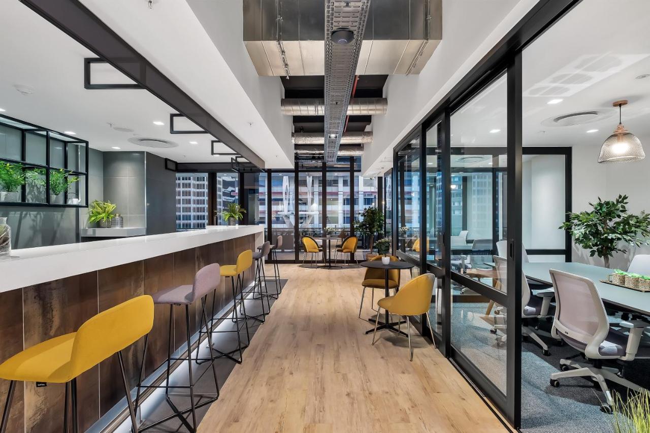 Luxury Apartment - Foreshore Place - 4