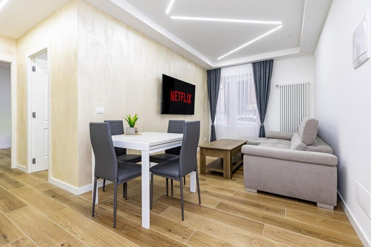 Comoda a venezia modern house