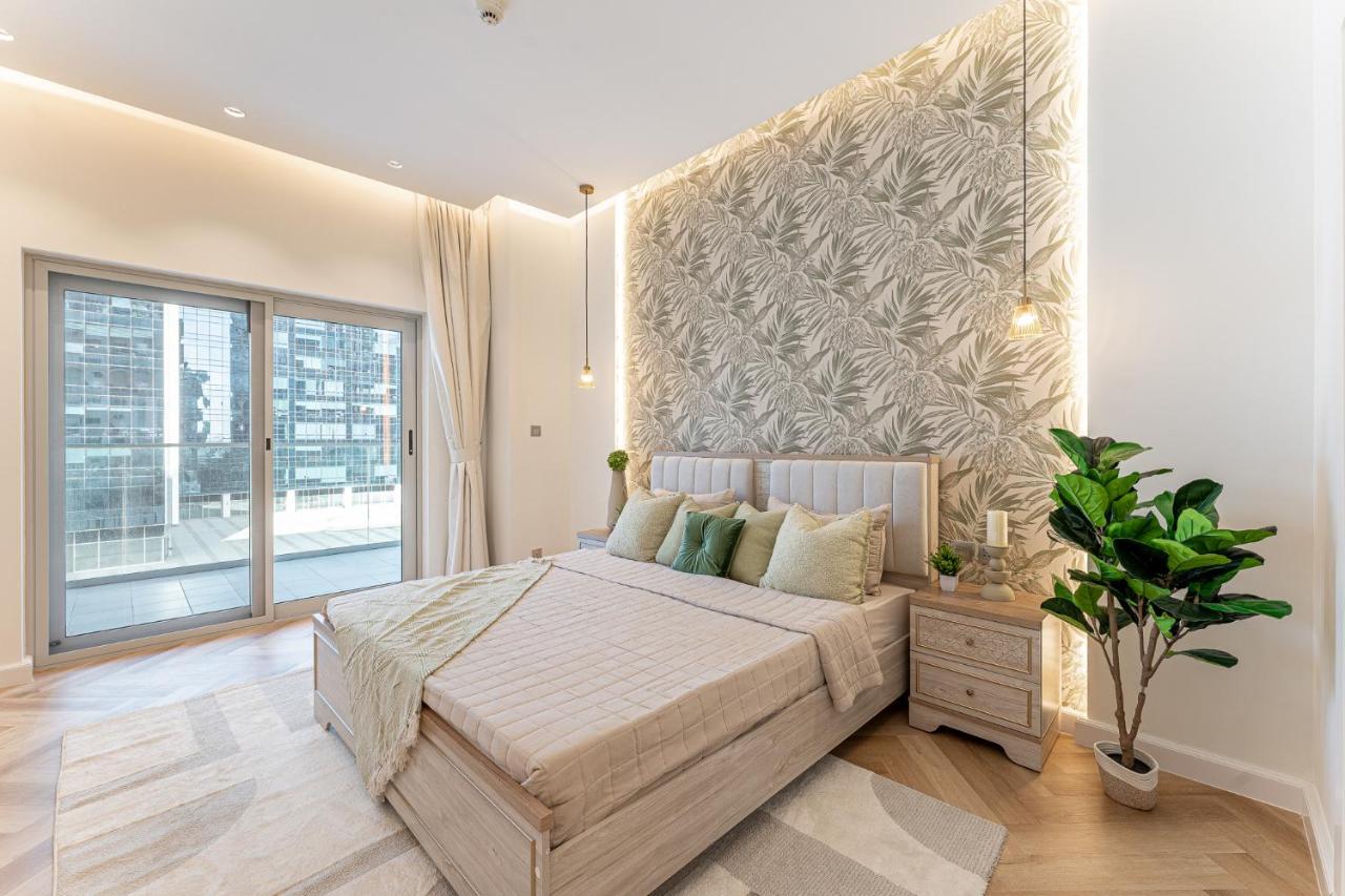 HAVN- 3 bedroom in DAMAC Majestine, Business Bay - 2