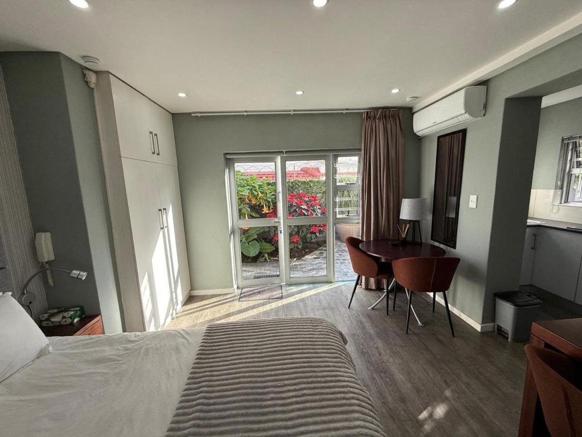 Mount Carmel - secure, cozy and great location - 2