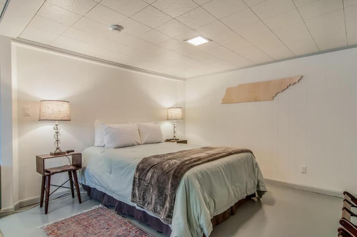 The Berrywood by Stay Local Nashville - 3