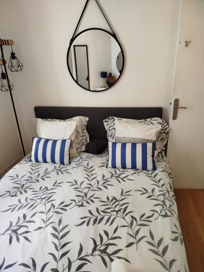 Chambre chez l'habitant à 200m des Champs Elysees et de l'Arc de Triomphe