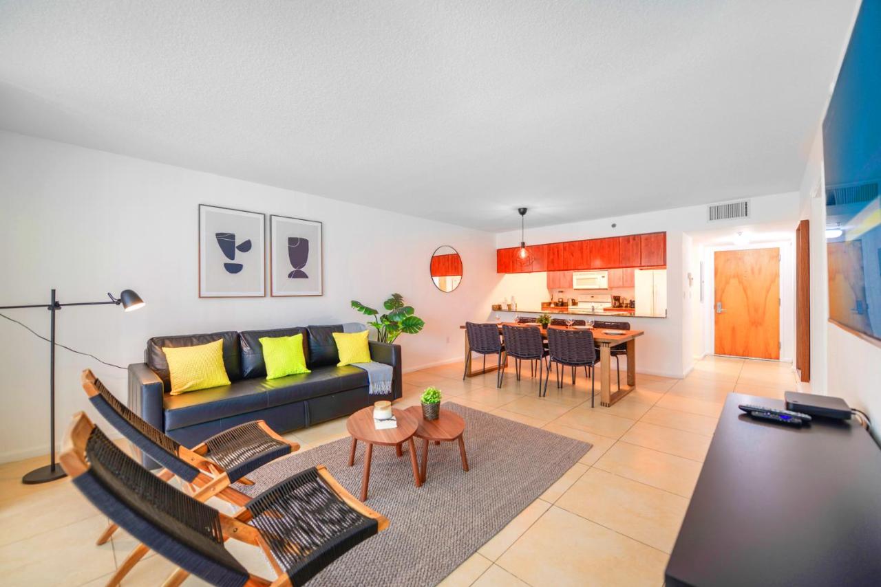 Modern Brickell Condo with City Views & Parking