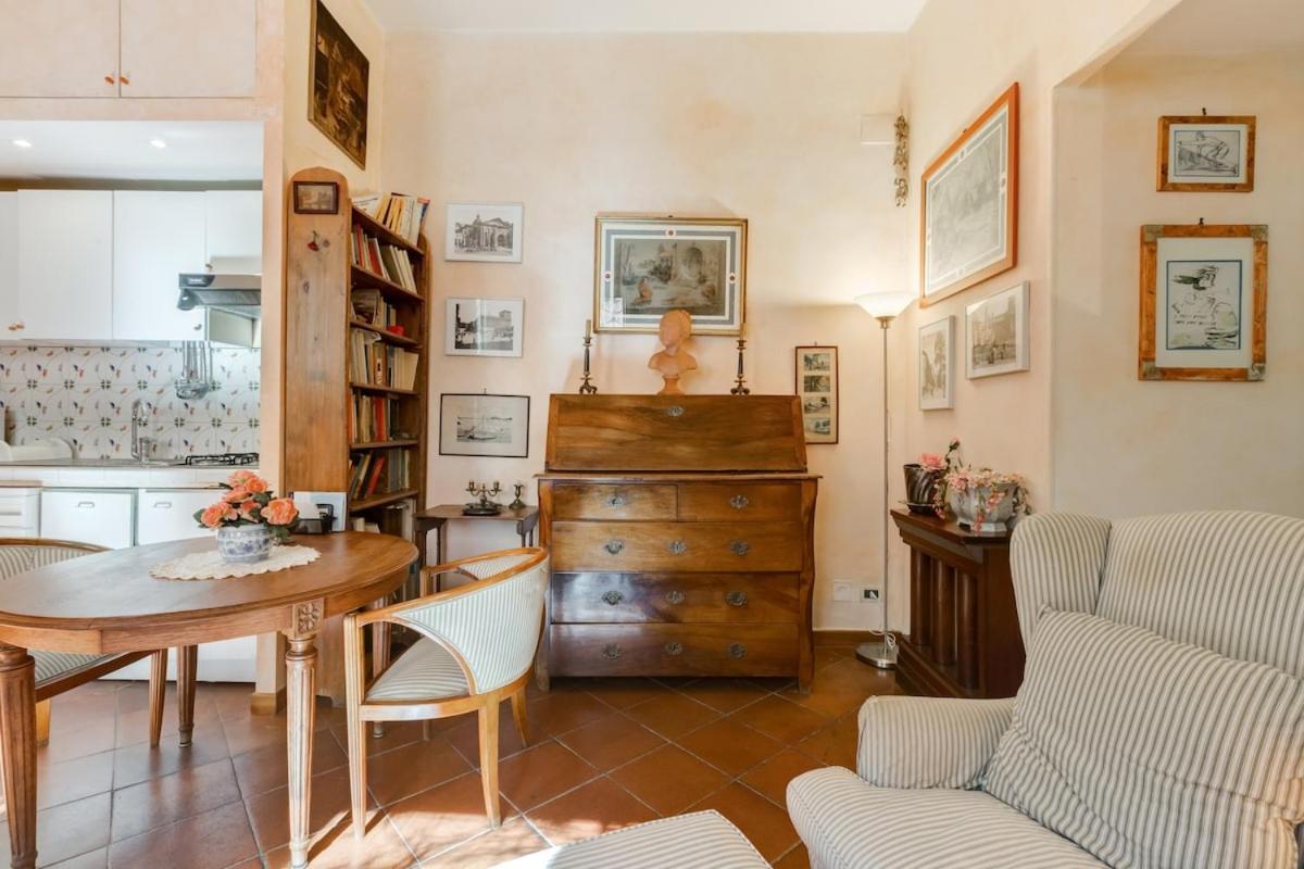 Charming Roman home by the Colosseum - 4