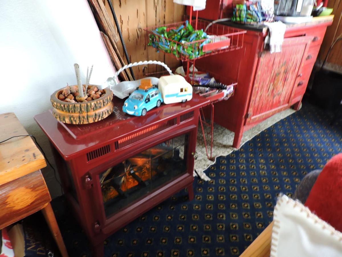 Lane's Ranch Motel — photo 23