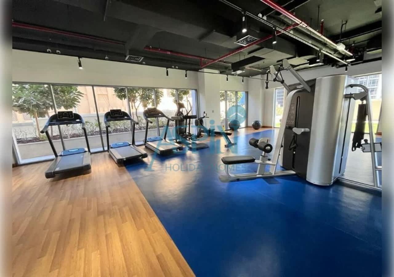 Aspin Brand New Premium Studio with Pool View - Burj Views - 4