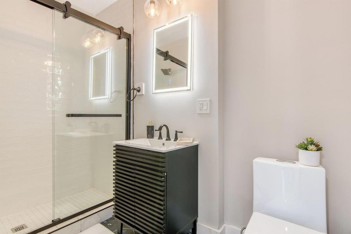 Pent House on Bruckner New Luxe 2BR 2BA King Bed Fast Wi-Fi 15 Mins to Times Square - 3