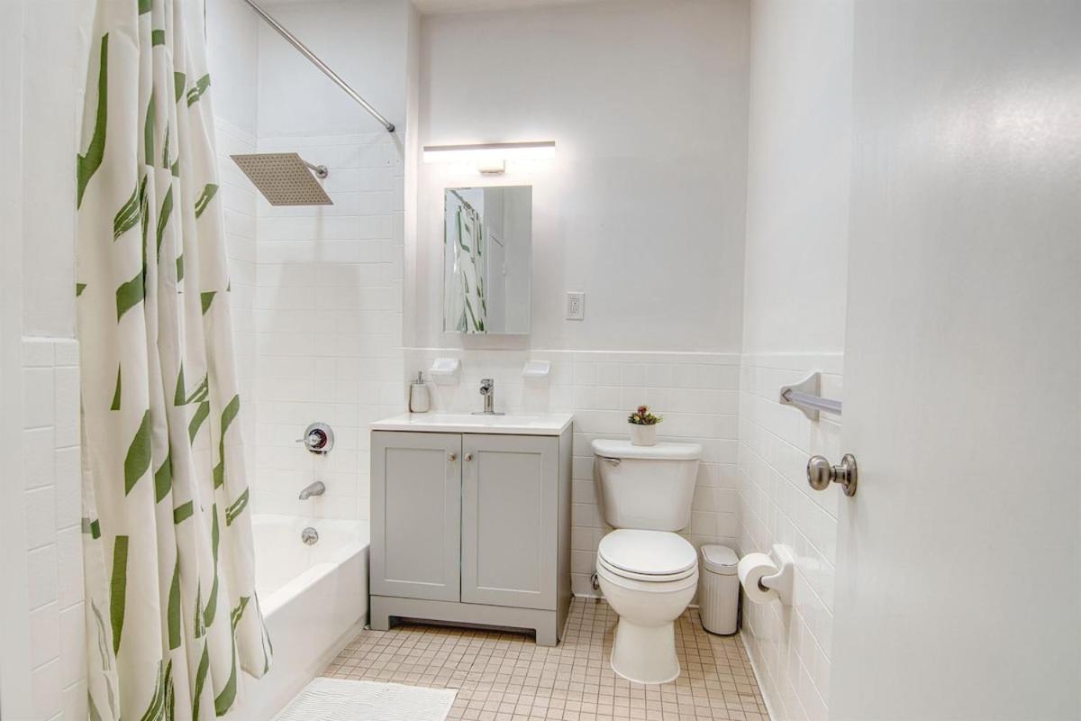 Haven on Bruckner Sprawling 2BR w King Bed fast WiFi 20 minutes to Times Square - 3