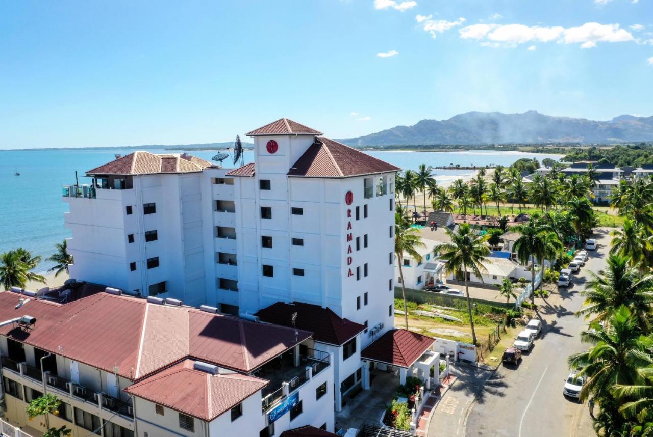 Ramada Suites by Wyndham Wailoaloa Beach Fiji - 2