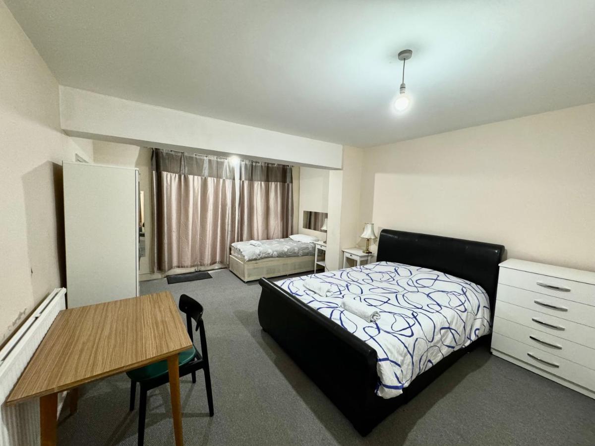 Central London 1Bed - 2