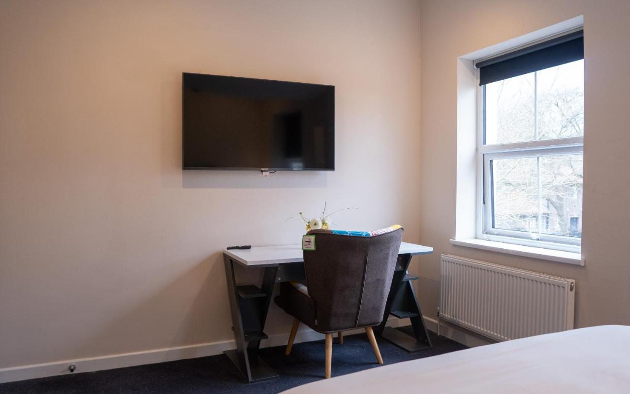 George Canning Denmark Hill, London - 4