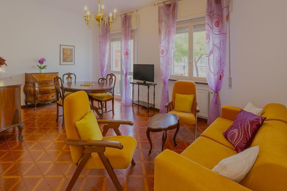 Xenia - 4 room apt in Via Garibotti 5 - 4