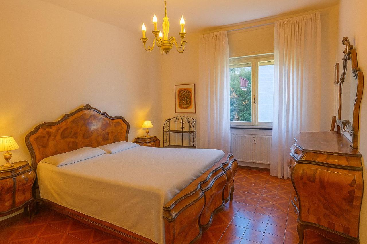 Xenia - 4 room apt in Via Garibotti 5 - 2