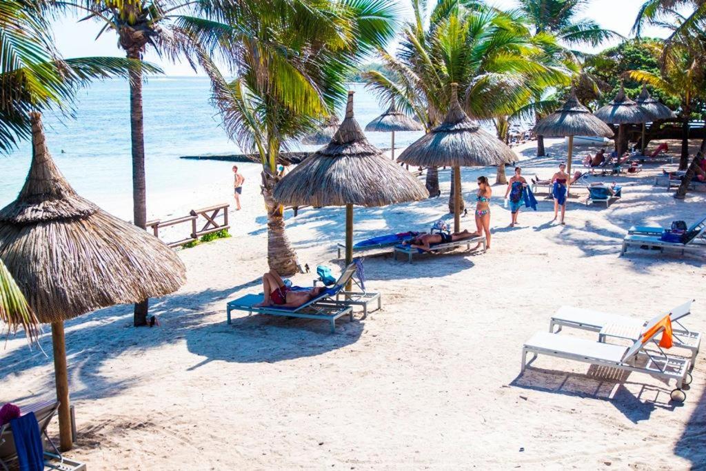 Beach: Le Peninsula Bay Beach Resort & Spa