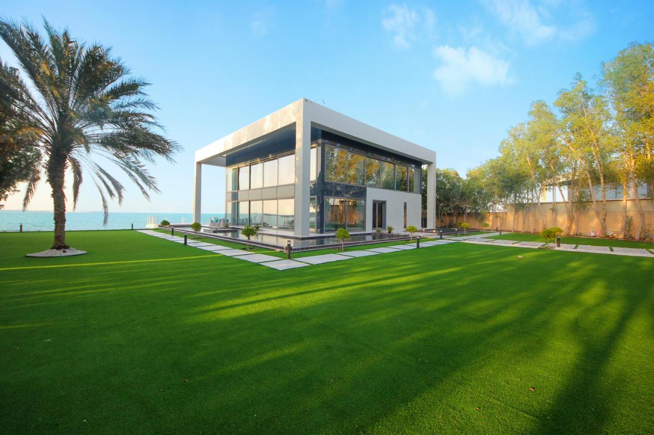 Nurai Island’s Overwater Paradise : Luxury Retreat